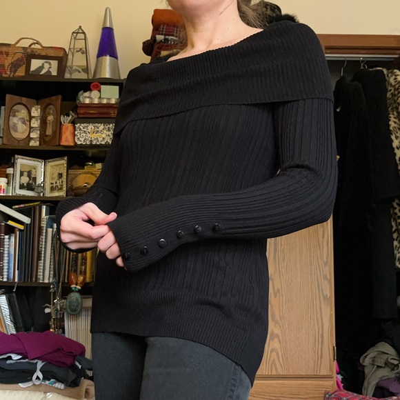 Y2K Off-The-Shoulder Sweater - Picture 14 of 14